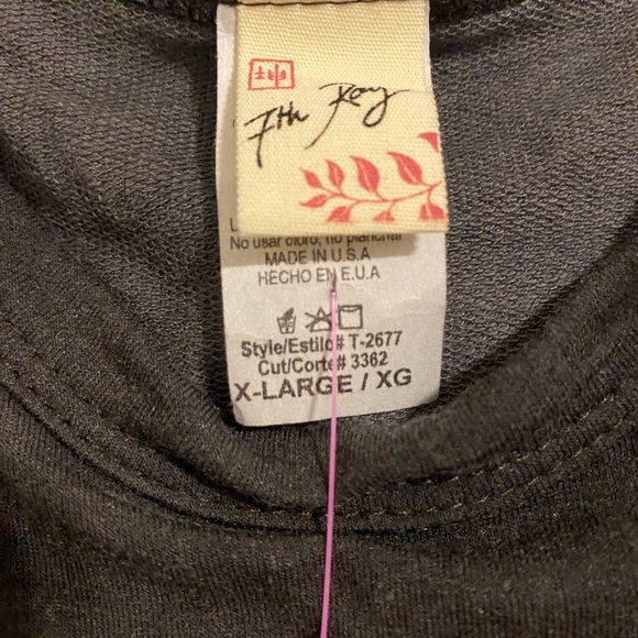 7th Ray Cold Shoulder Shirt - Picture 3 of 4